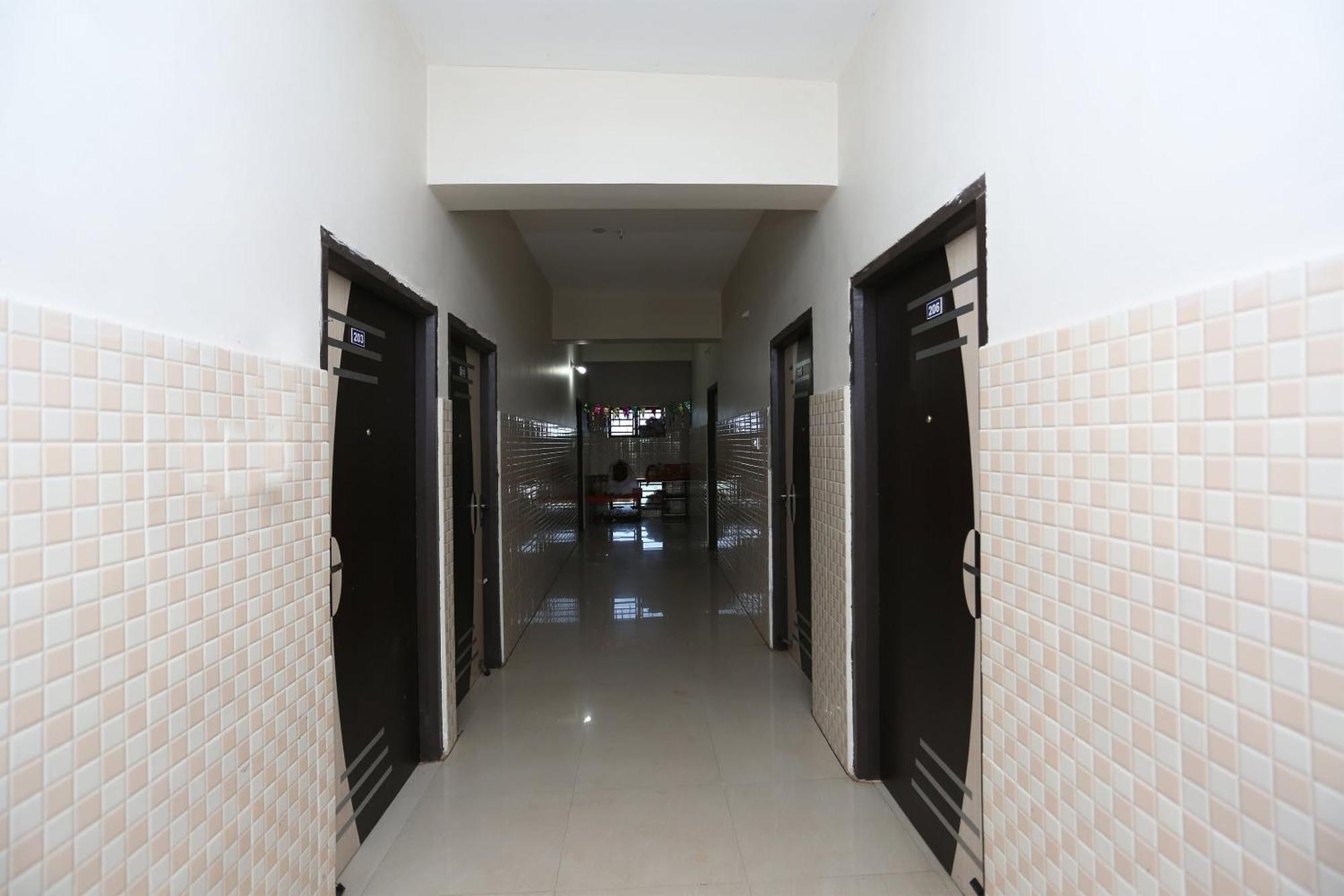 Super Hotel O Nilay Classic Bhuvanesvar Kültér fotó